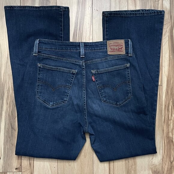 Levi's 726 High Rise Flare Women's Jeans, size 31 (12) - Picture 4 of 7